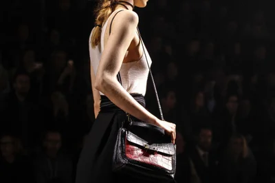 Look 19